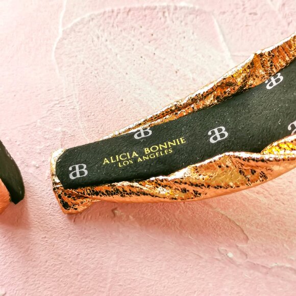 Alicia Bonnie The Precious Metals Gold Metallic Faux Leather Knotted Headband - Picture 3 of 3